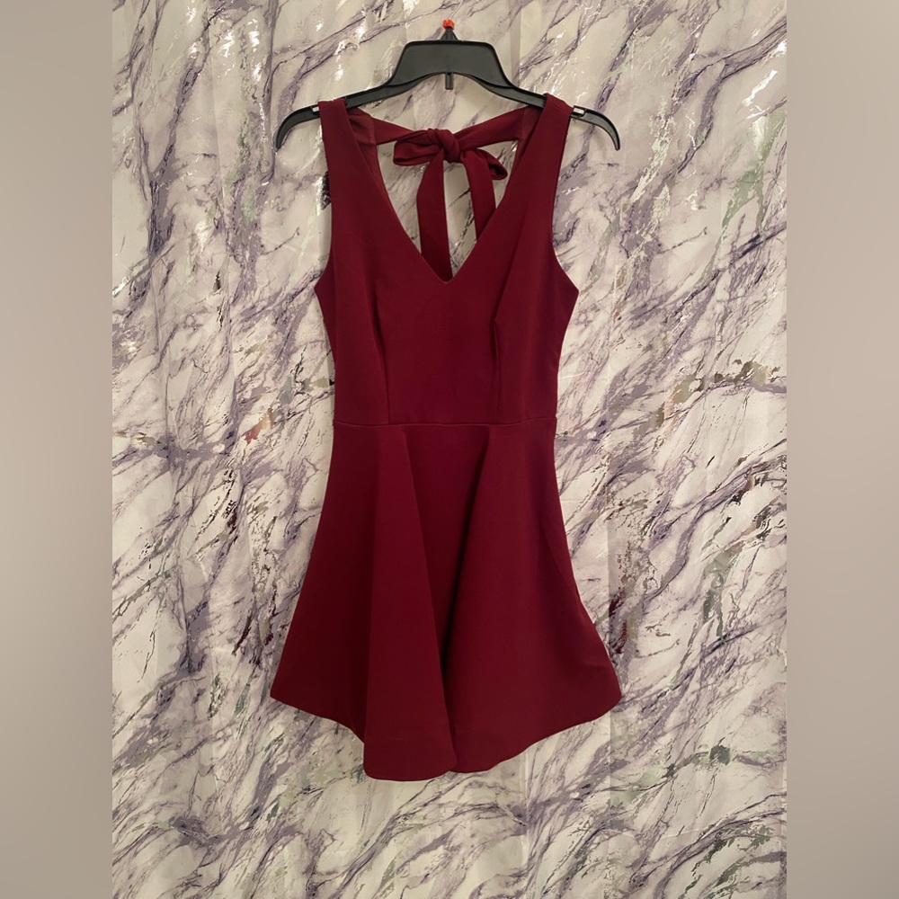 Flair dress with bow